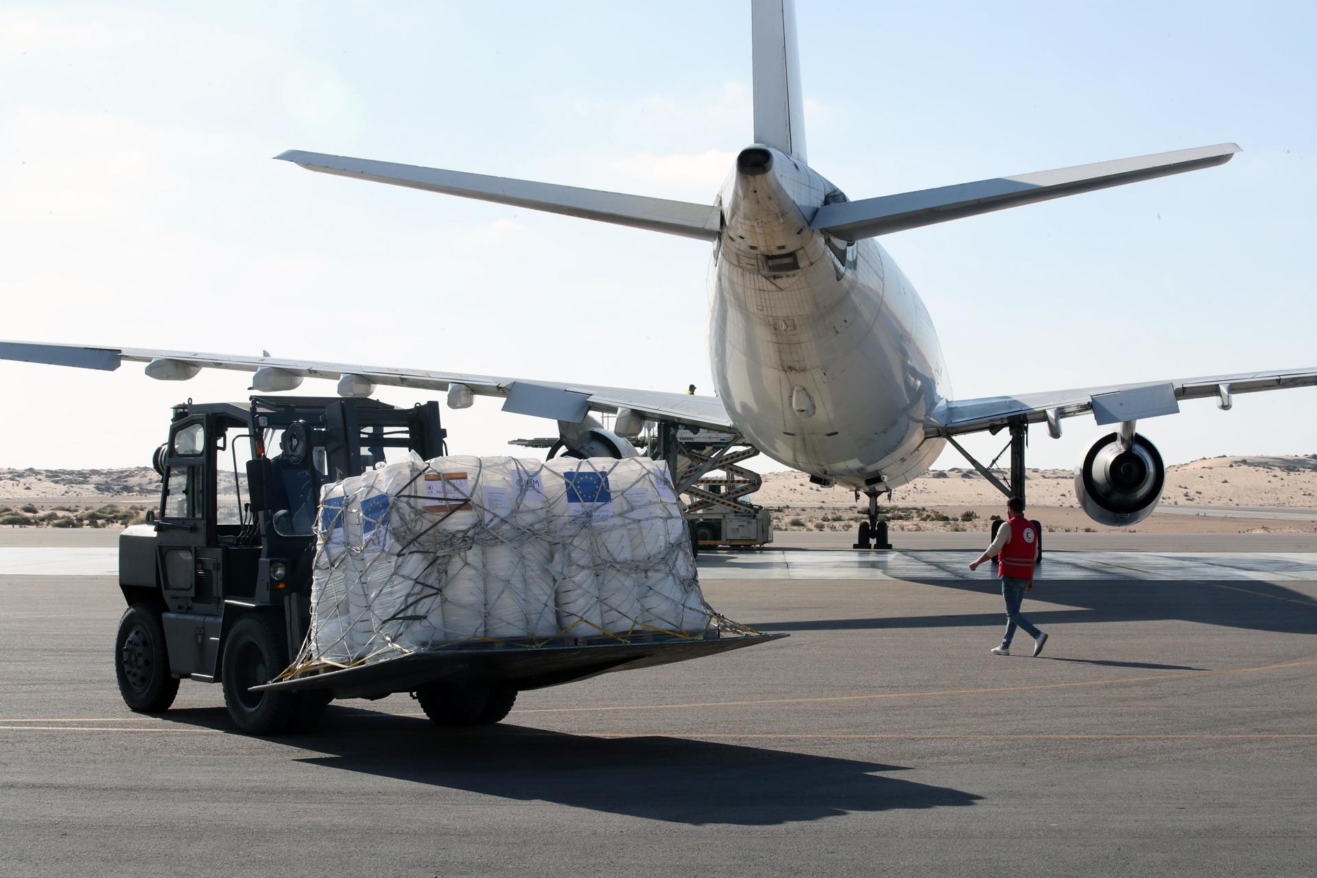 Continúa la entrada de ayuda humanitaria a la Franja de Gaza tras la extensión de tregua