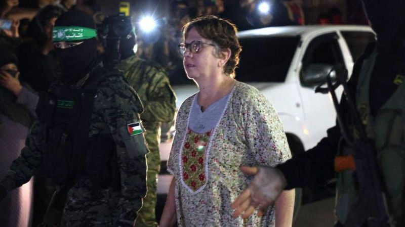 "Los tuvieron en condiciones en las que ningún ser humano debería ser retenido": los relatos de los primeros israelíes liberados por Hamás