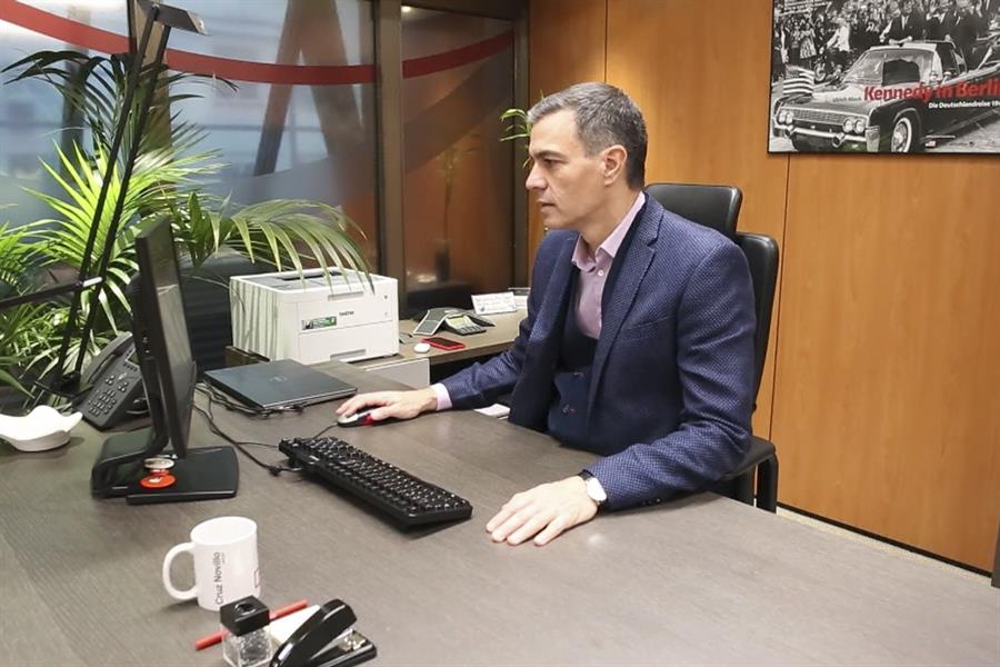 Socialistas e independentistas catalanes firman un acuerdo para la investidura de Sánchez