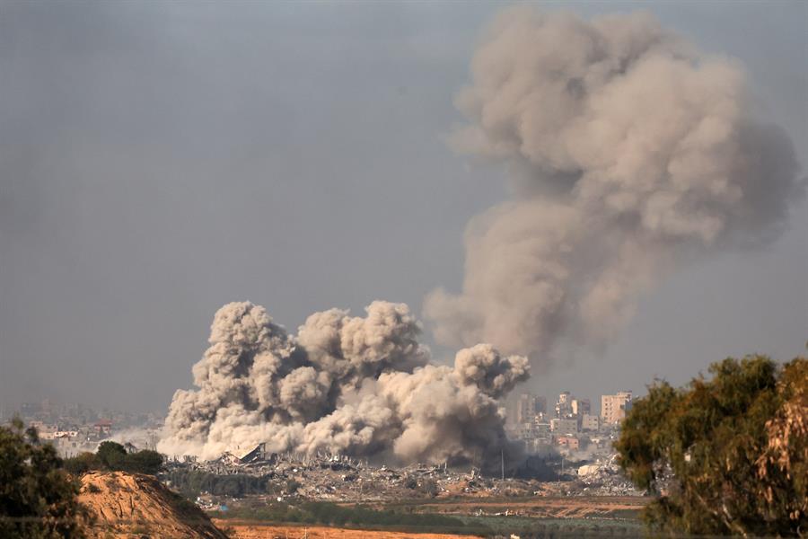 Acuerdo en Gaza incluirá tregua y canje de 50 rehenes por 300 presos, dice fuente egipcia