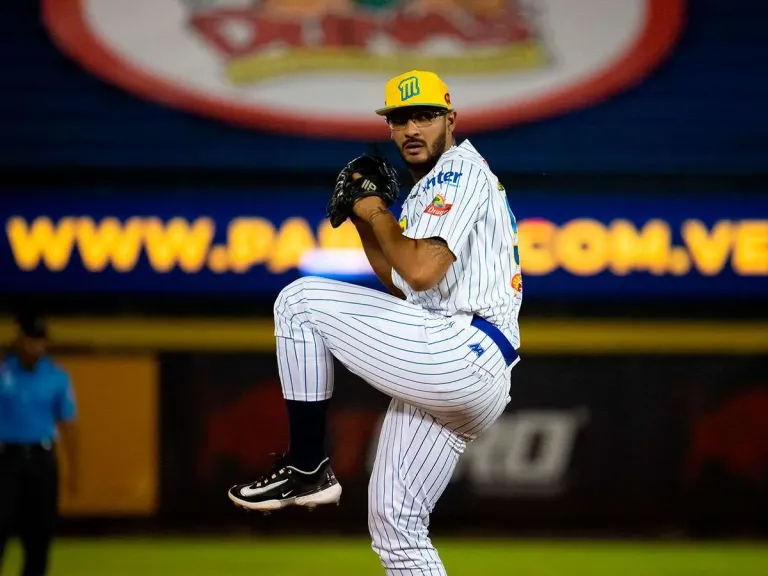 Lanzador del Magallanes señala a papá de Ronald Acuña Jr. de amenazarlo