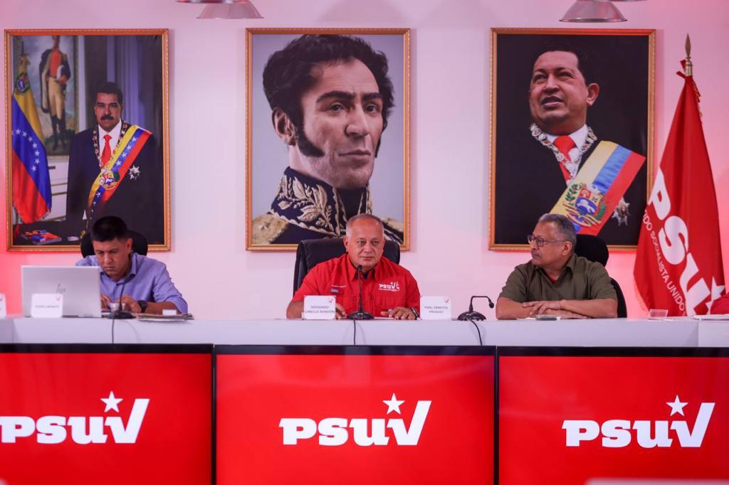 Cabello pide a milintancia del Psuv «estar alertas frente a enemigos» en asueto decembrino