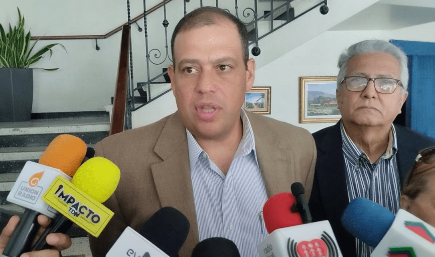 Esposa de Roberto Abdul denuncia que el Sebin no le permite tener contacto con él ni informa dónde está
