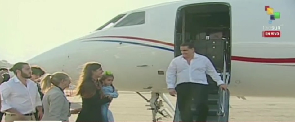 Cilia Flores recibe a Alex Saab en Maiquetía