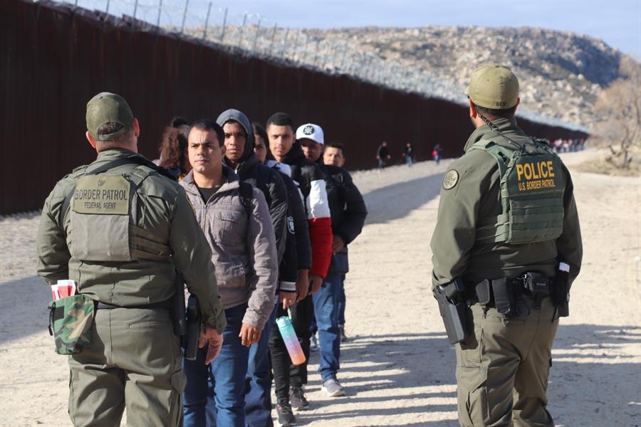 México y Estados Unidos discutirán sobre nuevos controles fronterizos