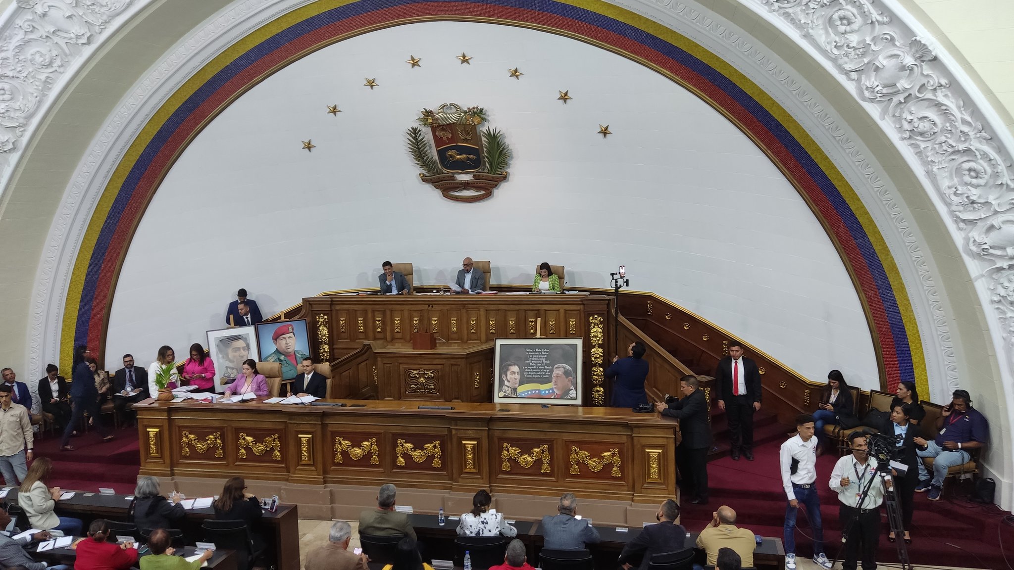 Cambios que introduce ley Bolívar en materia electoral atentan contra comicios futuros, advierten expertos 