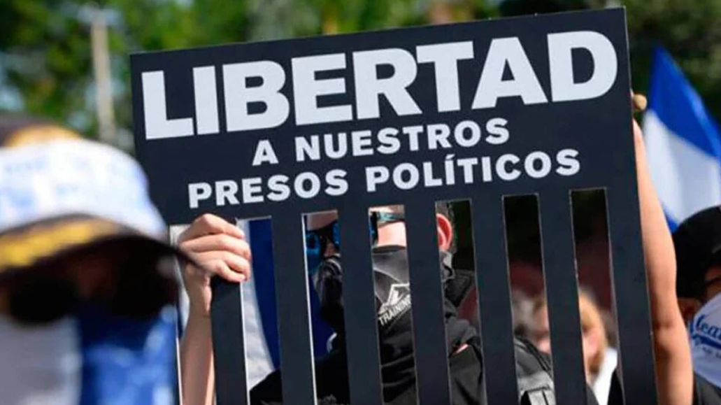 115 son civiles y 146 militares