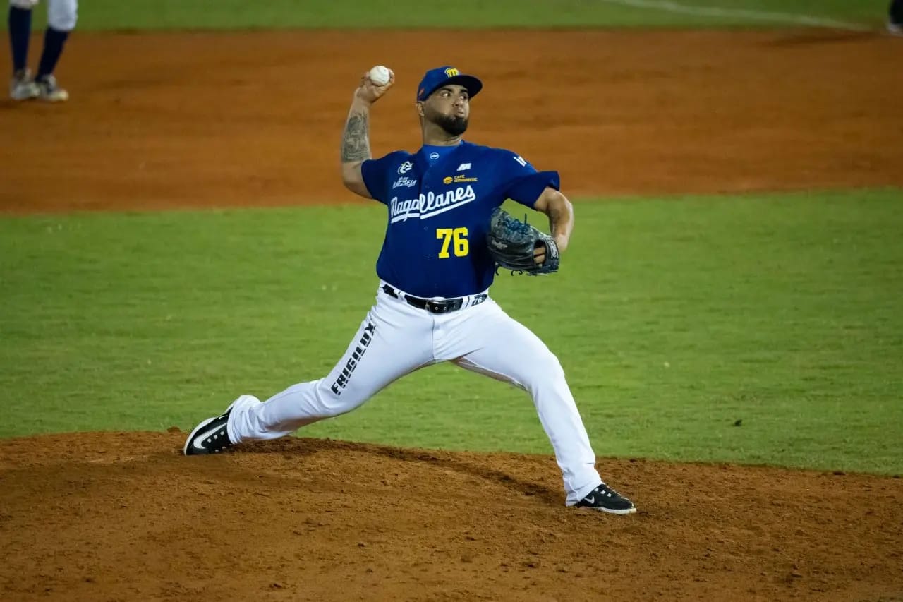 Tiburones confirma refuerzos para la Serie del Caribe 2024