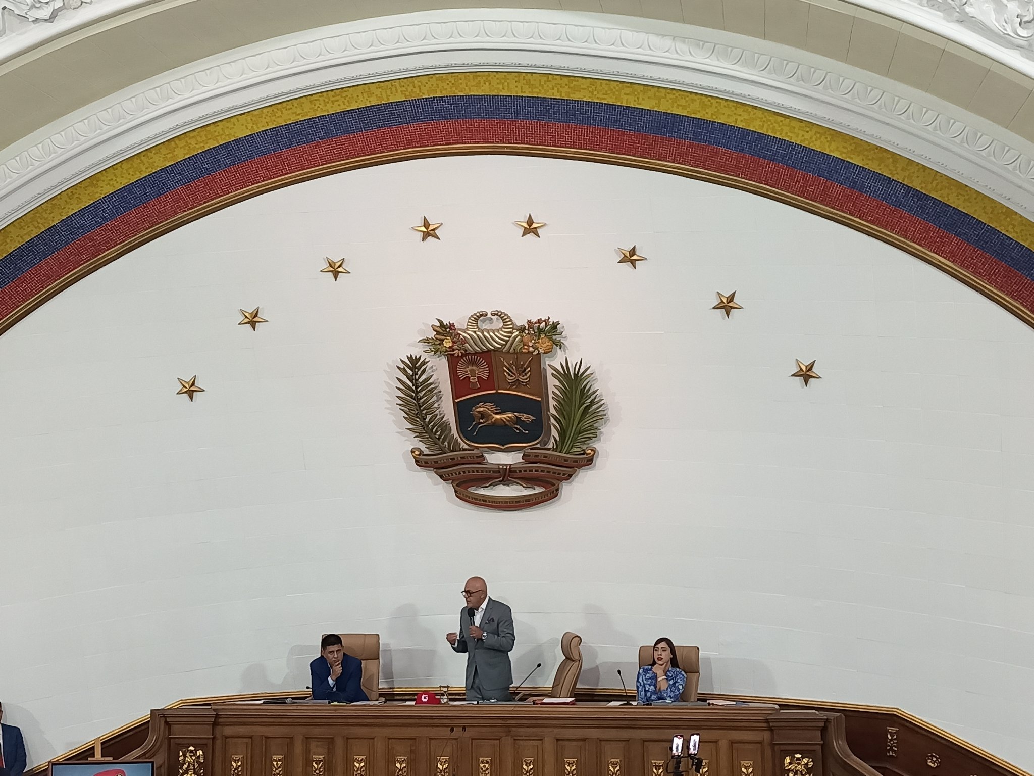 Rodríguez convoca para firma de propuesta que llevarán al CNE y dice que hay 25 posibles fechas para presidenciales