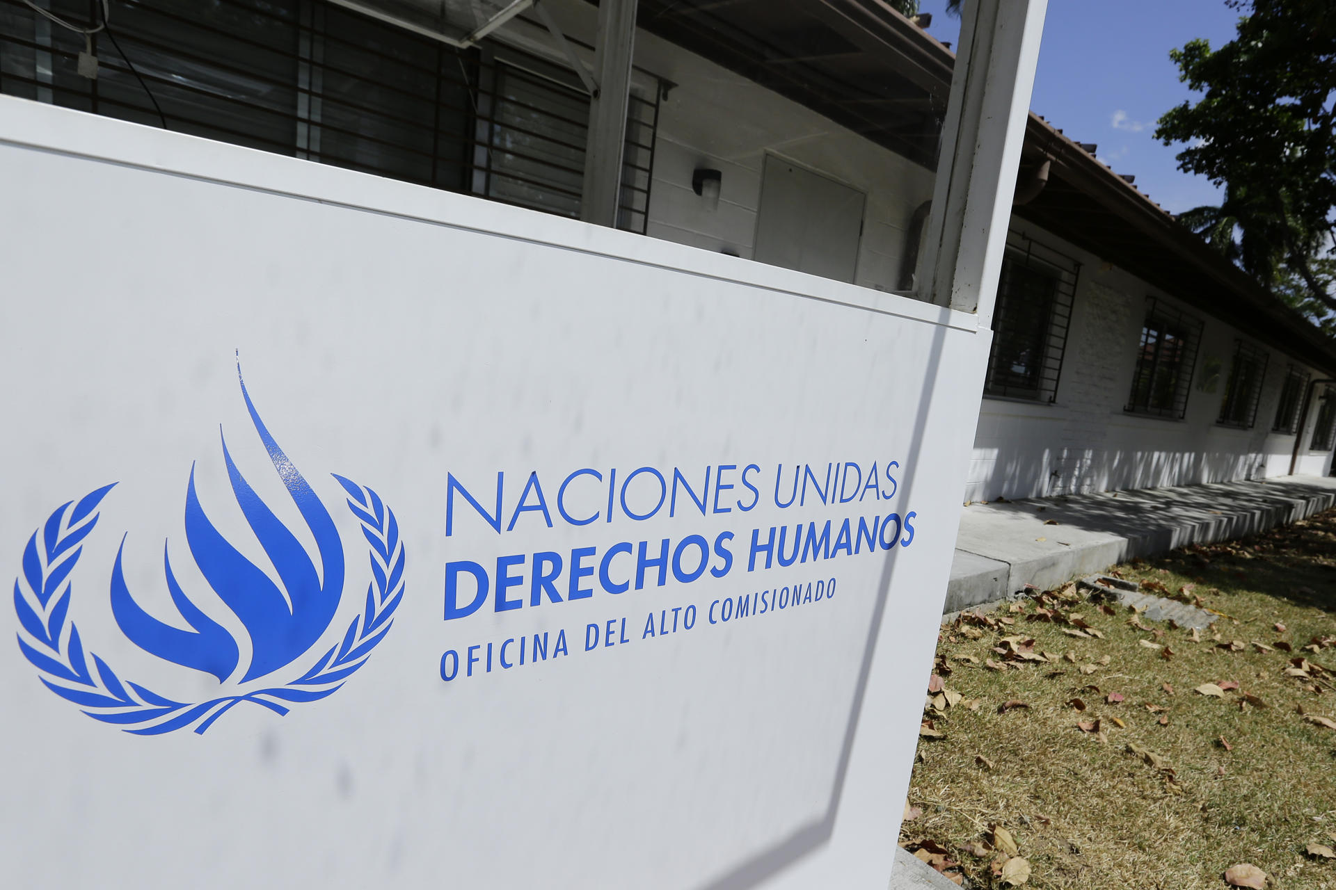 Comités de víctimas y ONG entre los más afectados por expulsión de la Oacnudh de Venezuela