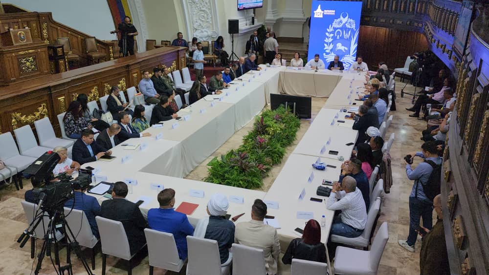 Maduro Guerra destaca propuestas del sector religioso para cronograma electoral: "amplia" inscripción en RE y cedulación 