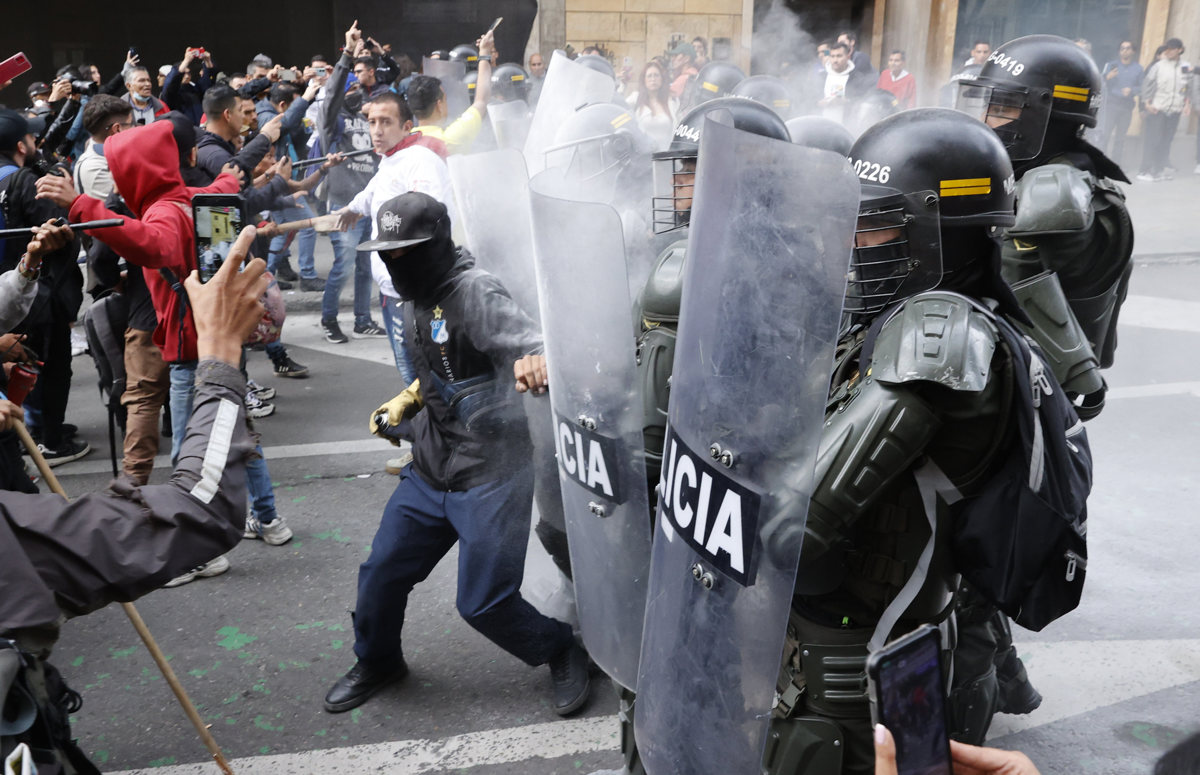 Presidente de la Corte Suprema de Colombia condena "bloqueo violento e ilegal" a su sede