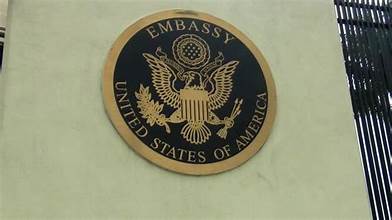 Embajada de Estados Unidos pide liberación de presos políticos y fin de persecución contra familiares
