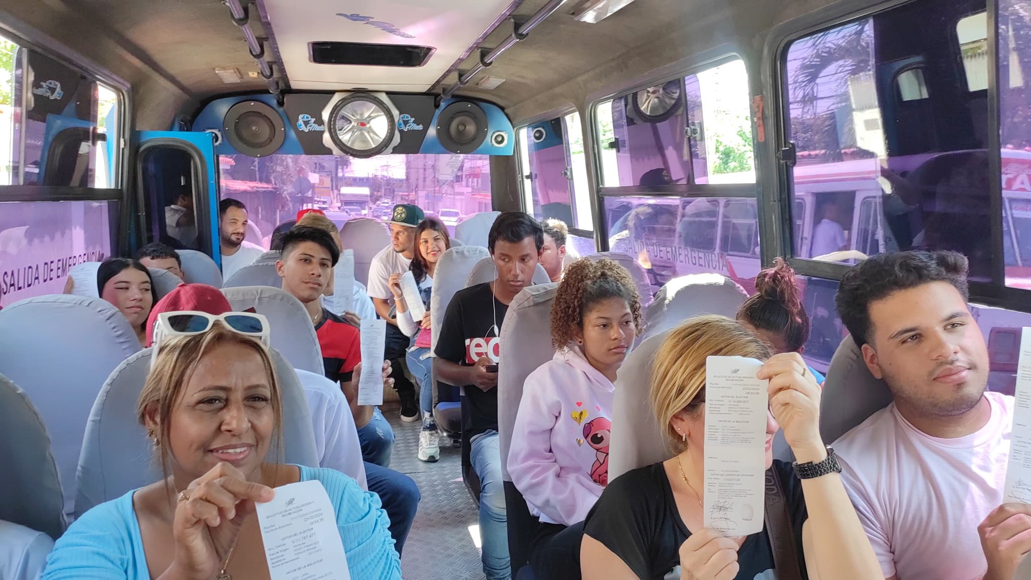 Promover voto, movilizar y presionar: objetivos de traslados de jóvenes para inscribirse en Registro Electoral