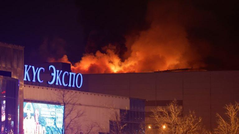 Un ataque de hombres armados en un auditorio en Moscú deja varios muertos y heridos, según medios rusos