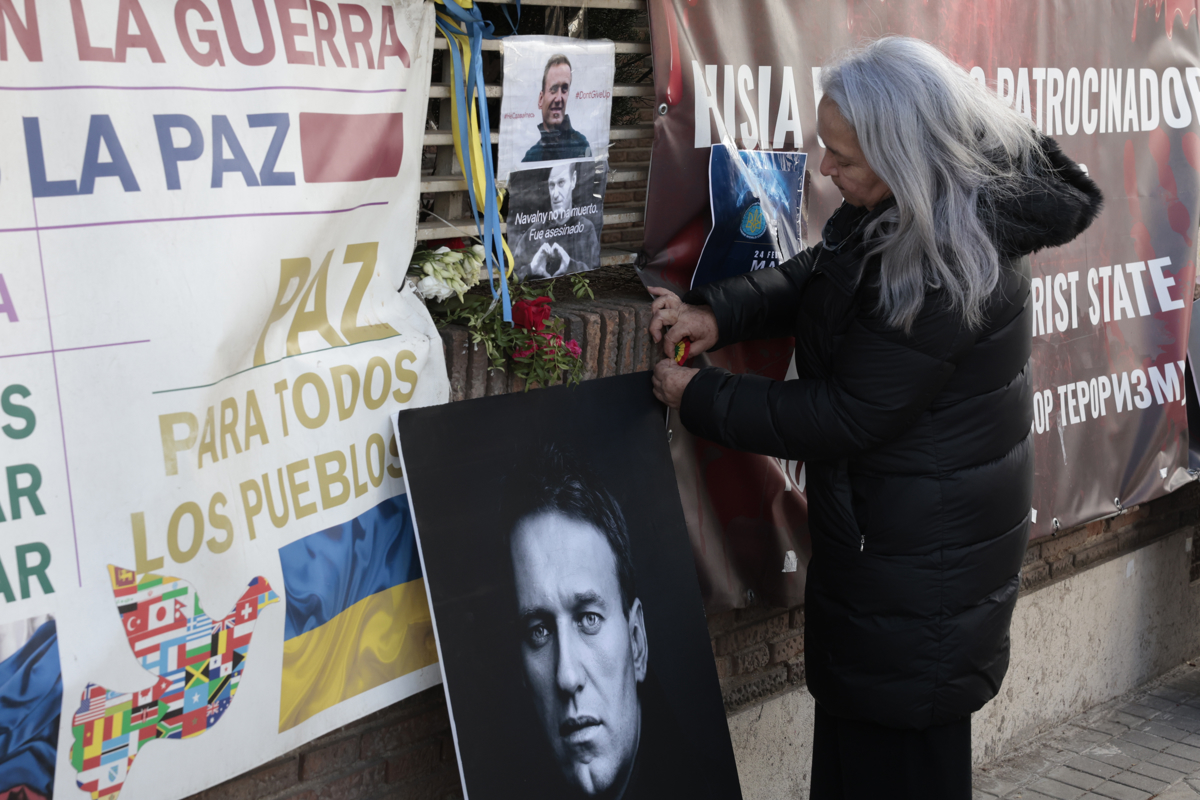Exiliados rusos en España homenajean a Navalni
