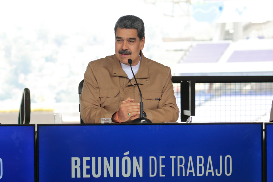 «Maduro es el pueblo y no saldrán del pueblo», declara gobernante en reunión del alto mando político