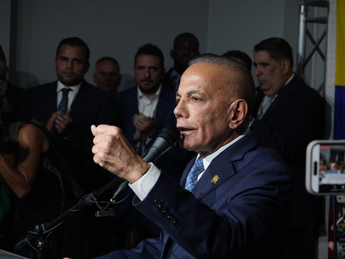 Manuel Rosales: No le iba a decir a los venezolanos que nos íbamos a quedar sin una tarjeta