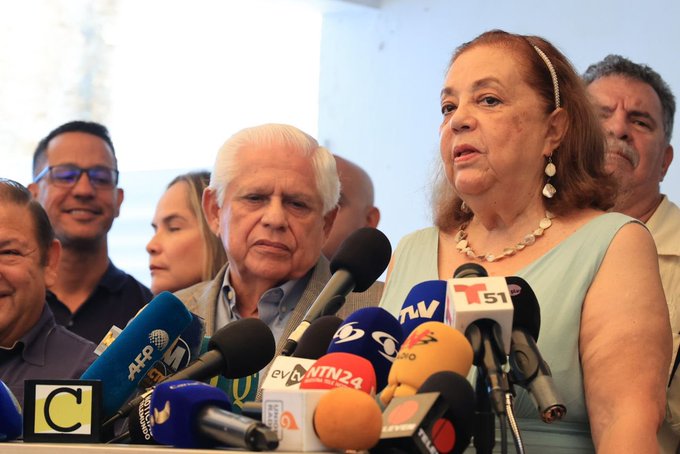 "Mis derechos están siendo conculcados", reitera Corina Yoris al decir que no puede postularse