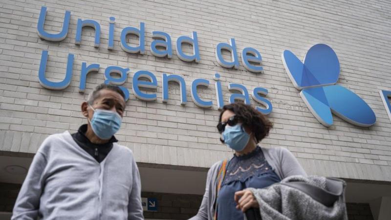 Cómo funciona el sistema de salud de Colombia que Petro no logra reformar (y cómo se diferencia de otros países de América Latina)