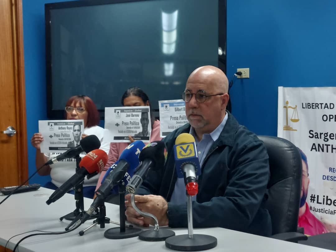 Familiares insisten en que no habrá elecciones democráticas en Venezuela mientras sigan encarcelando a personas por motivos políticos