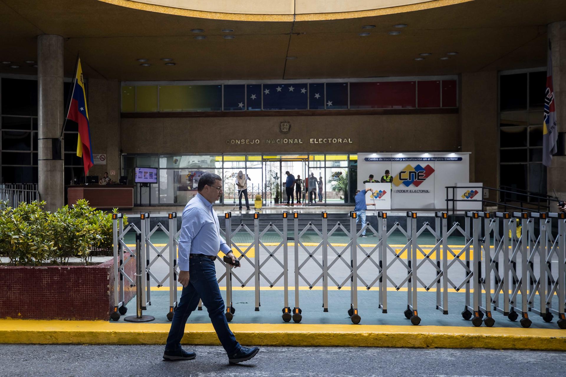 A una semana de cambiar fecha de elecciones CNE no ha publicado nuevo cronograma, pero diputado divulga cambios  