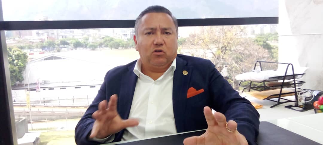 Candidato Bertucci: No es cierto que Maduro cuente con el apoyo mayoritario de la Iglesia Evangélica