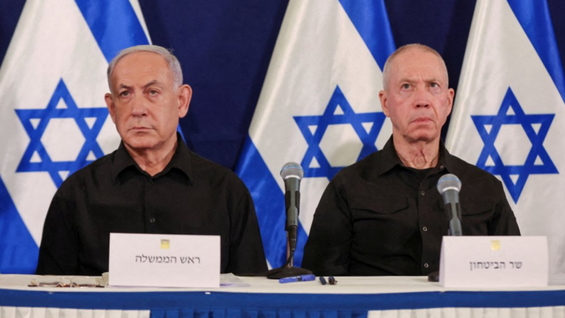 De qué crímenes acusa el fiscal jefe de la Corte Penal Internacional a Netanyahu y a los líderes de Hamás