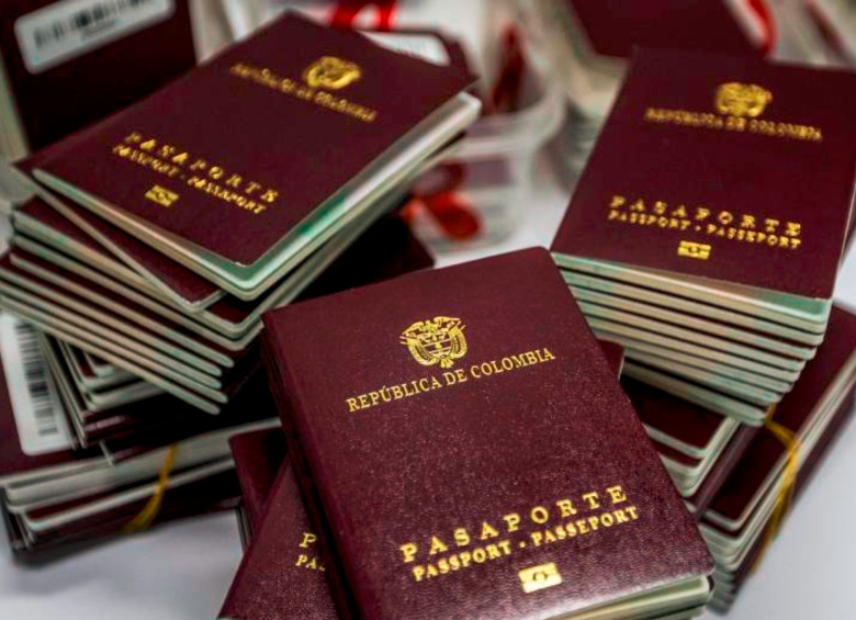 Desmantelan red que cobraba hasta $4.500 a venezolanos por darles pasaportes colombianos falsos