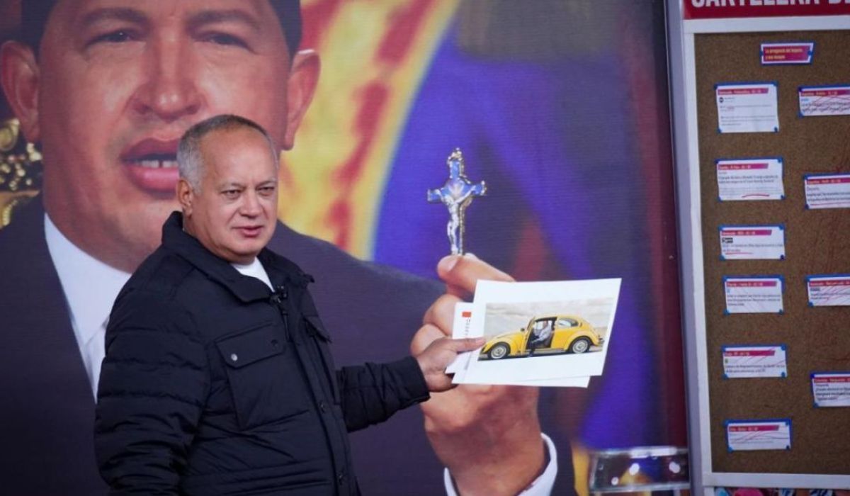 Cabello afirma que oposición pide ayuda internacional "para cantar fraude"