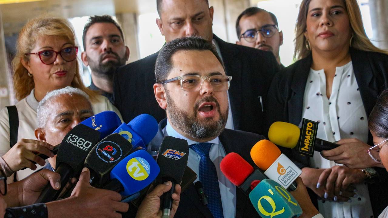 Ecarri propone al CNE debate presidencial y le pide reconsiderar veto a la Unión Europea