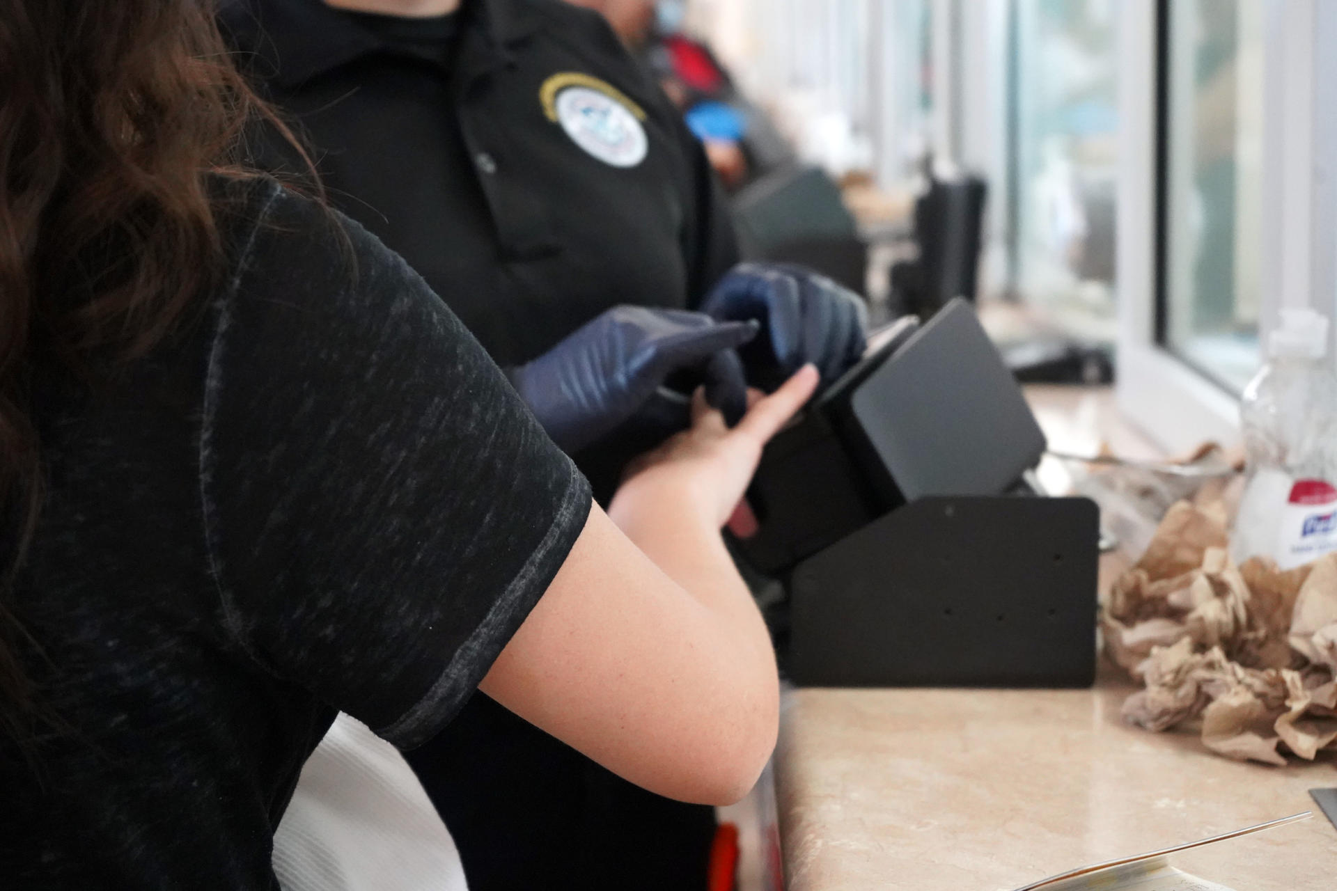 EEUU busca reanudar deportaciones a Venezuela y aumentar las repatriaciones a Cuba