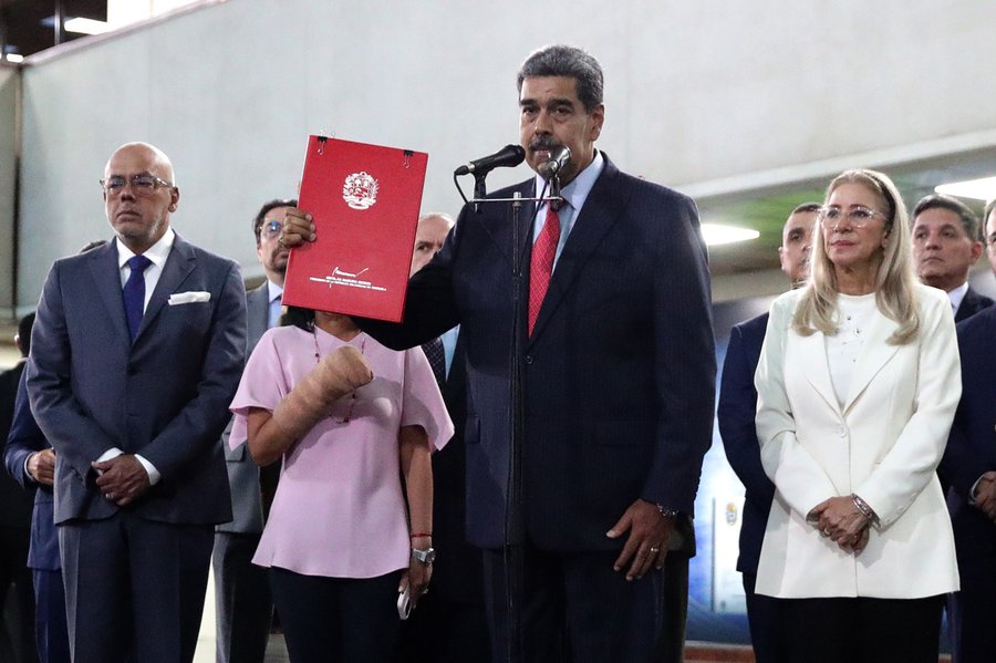 Maduro en el TSJ: Psuv está listo para presentar 100% de actas electorales