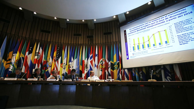 Cepal revisa a la baja crecimiento de Latinoamérica y estima un 1,8 % para este año