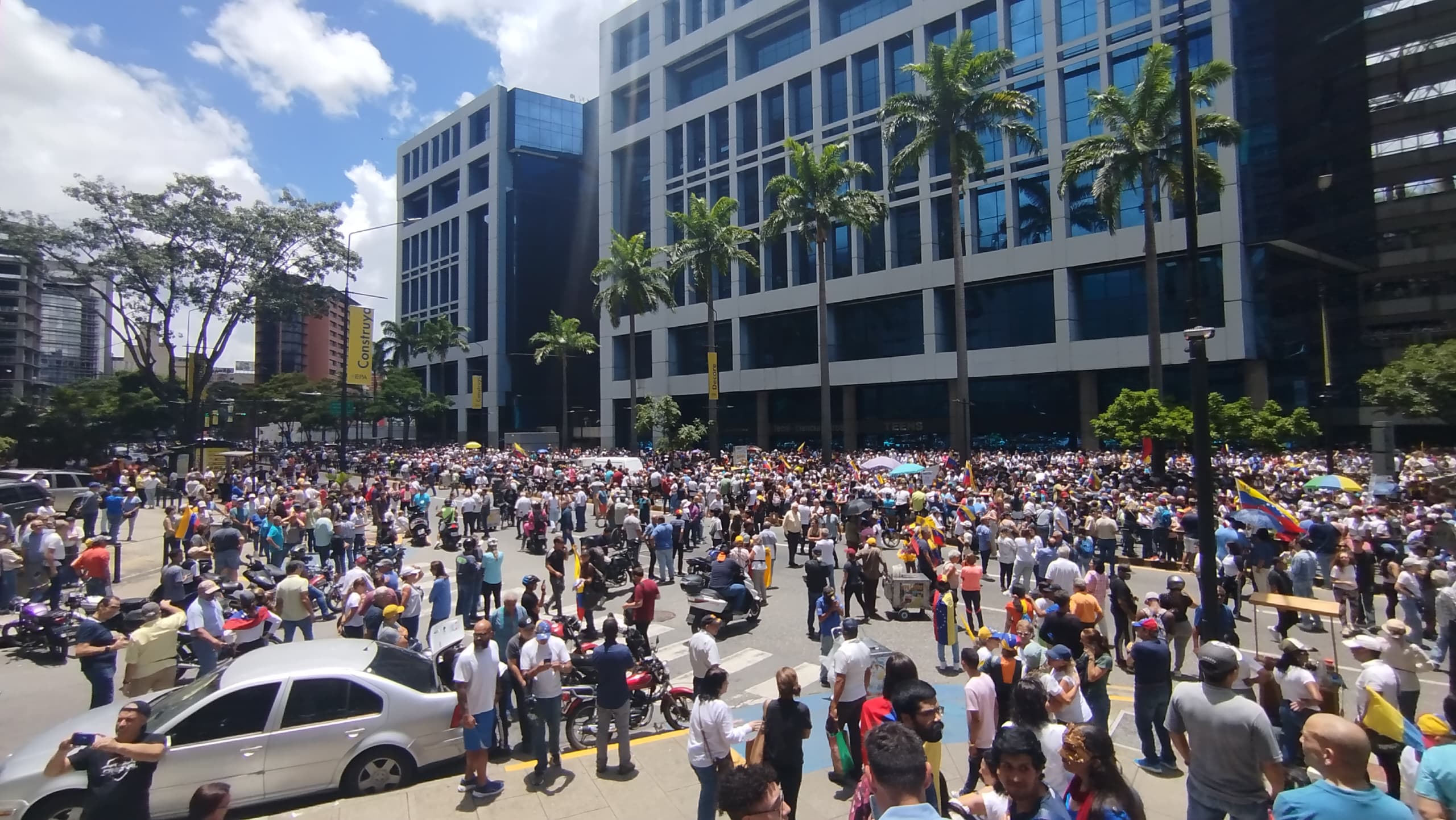 Así están las concentraciones en Venezuela en defensa del voto (Fotos)