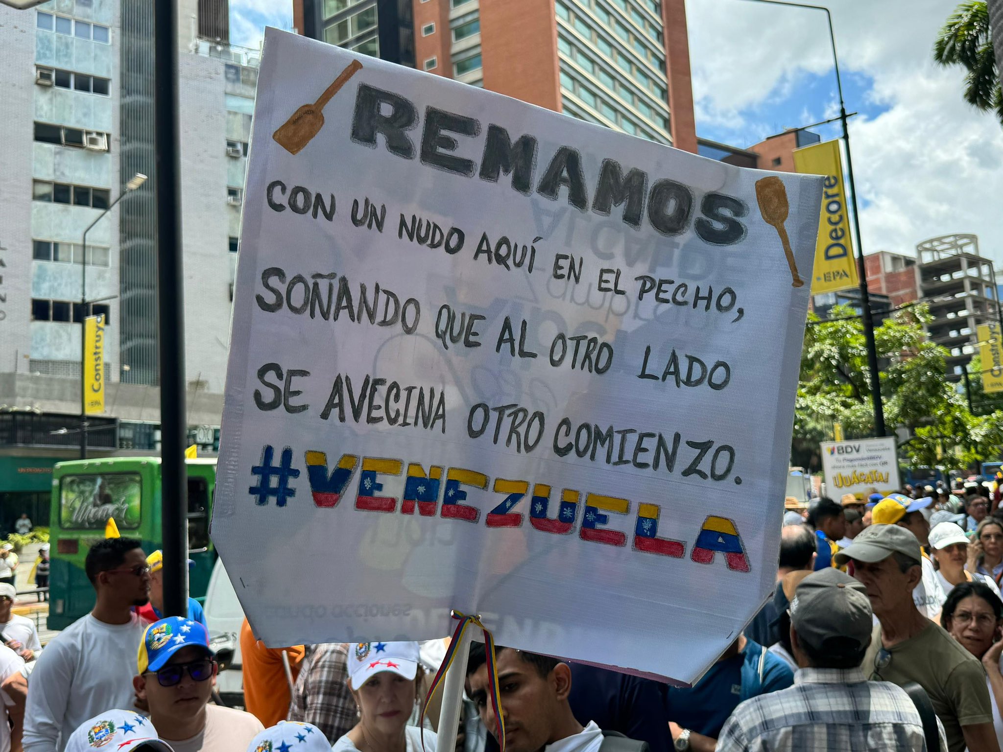 Machado: Hoy nos unimos todos dentro y fuera del país
