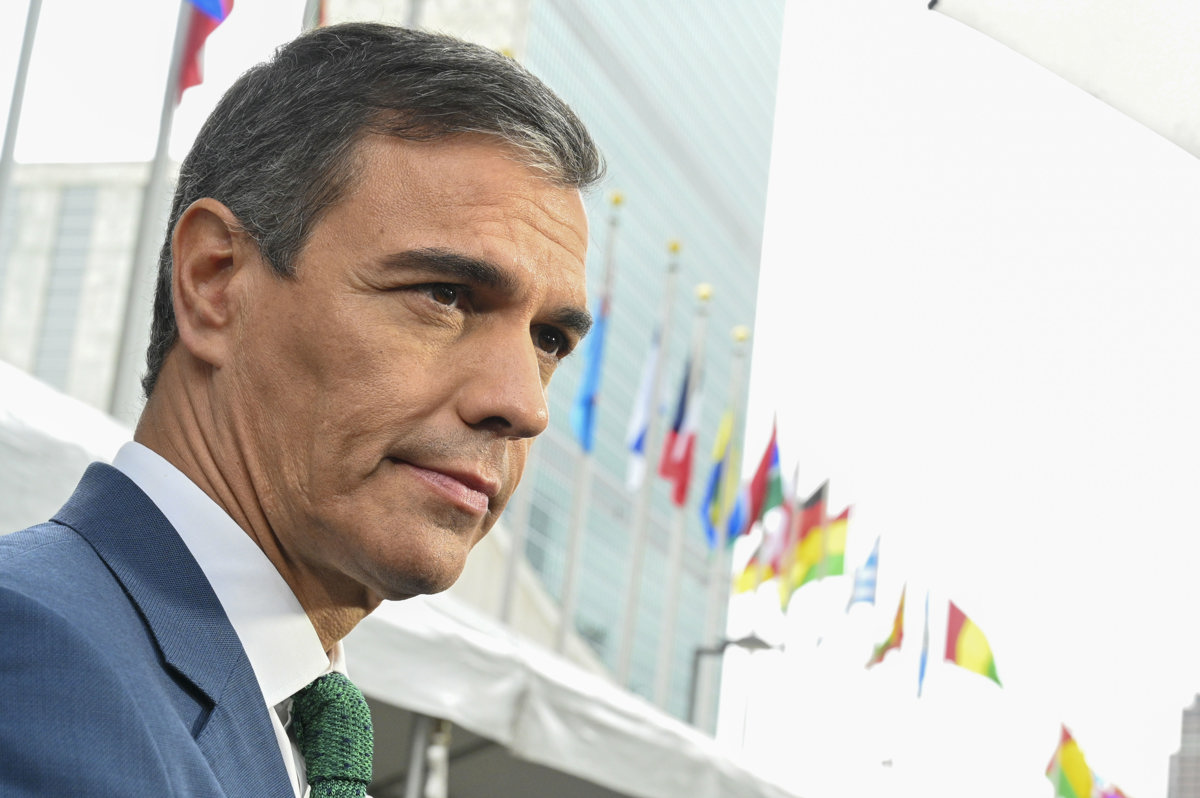 Sánchez ante la prensa en la sede de la Representación Permanente de España ante Naciones Unidas
