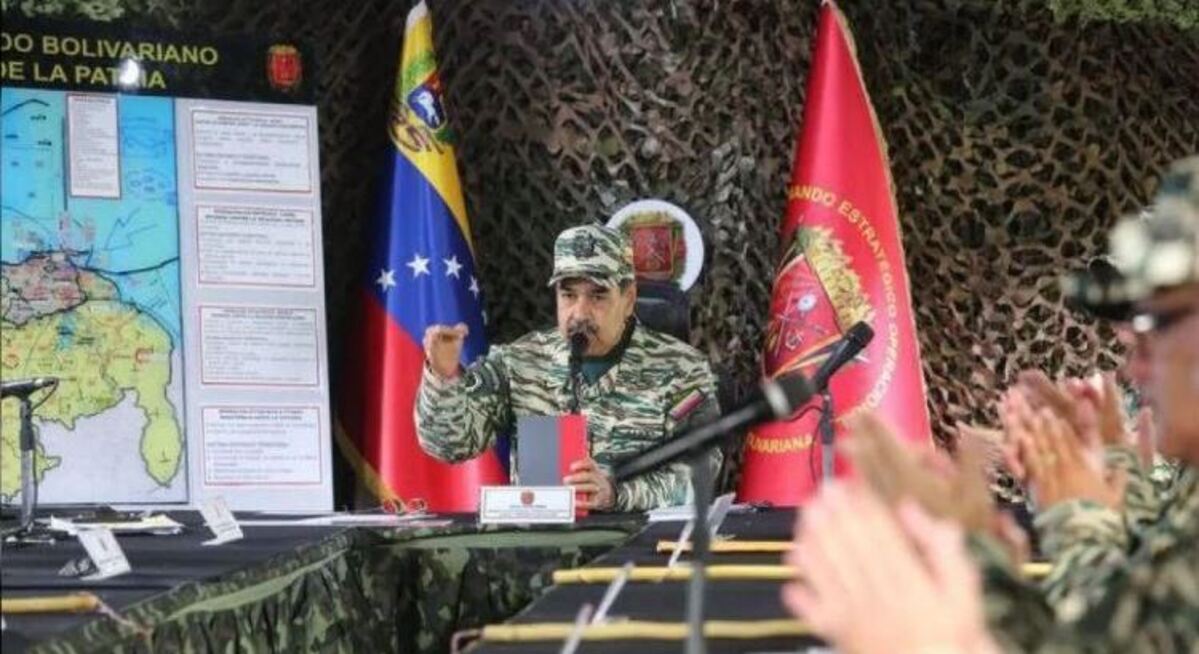 Nicolás Maduro se reúne con militares para afinar planes antiterroristas.