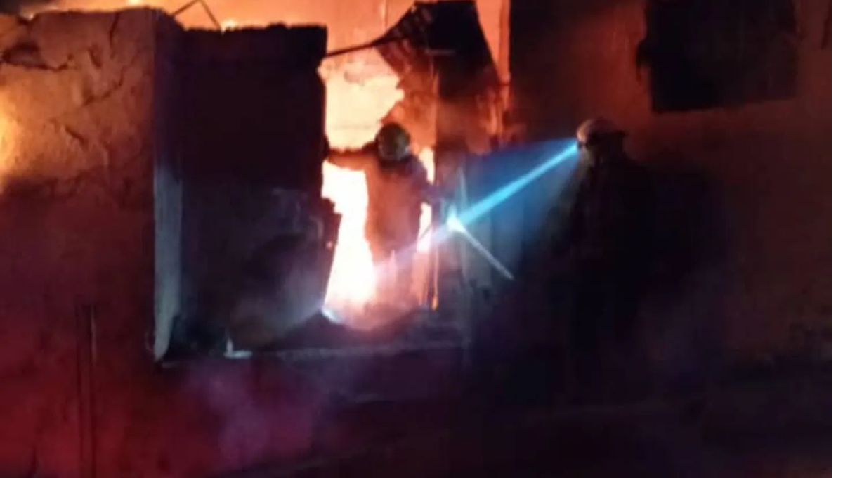 Una niña y dos mujeres fallecieron en incendio de una vivienda en Catia