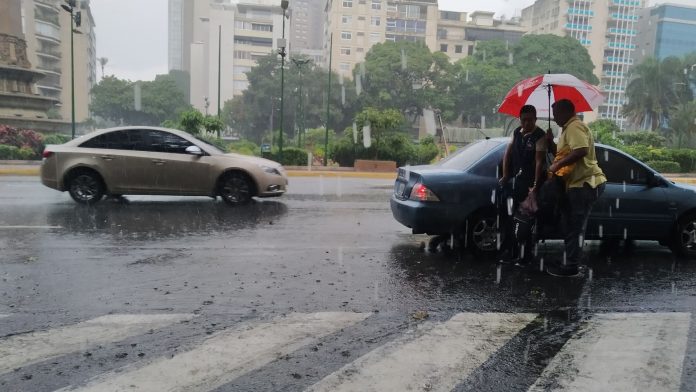 Inameh pronostica lluvias por la onda tropical 43