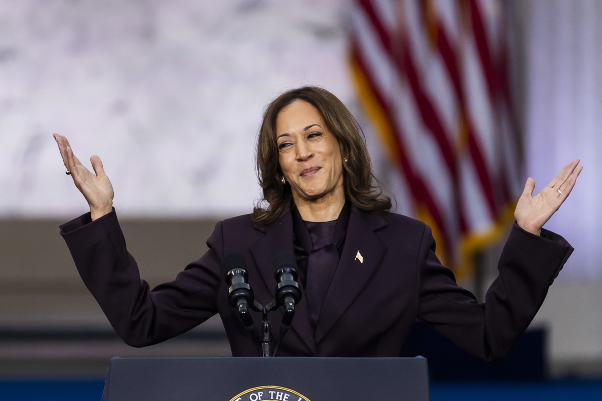 La vicepresidenta Kamala Harris pronuncia un discurso de concesión