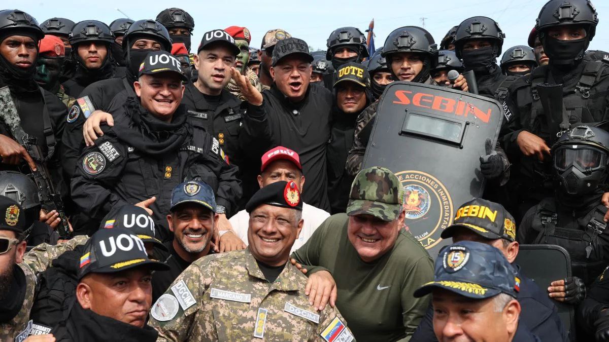 Gobierno se anticipa a posibles protestas el 10-E con amenazas de uso desproporcionado de la fuerza, dicen politólogos