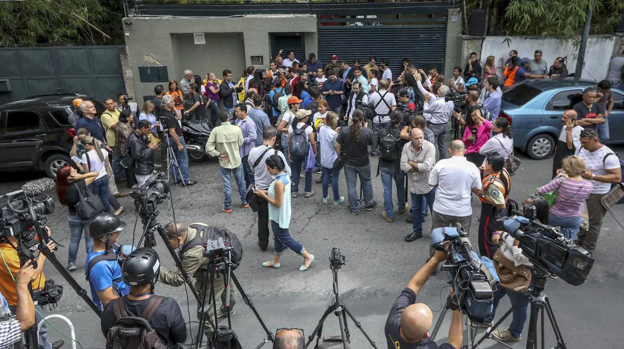 Rele y Cidh condenan represión contra la prensa en Venezuela