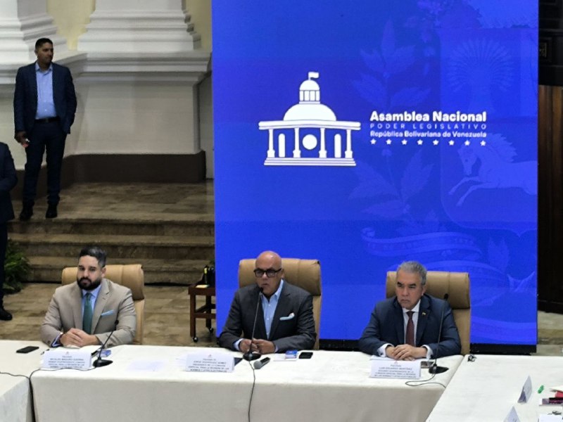 Vuelve comisión de AN para reformas electorales y cronograma de comicios: gobernadores opositores atienden llamado