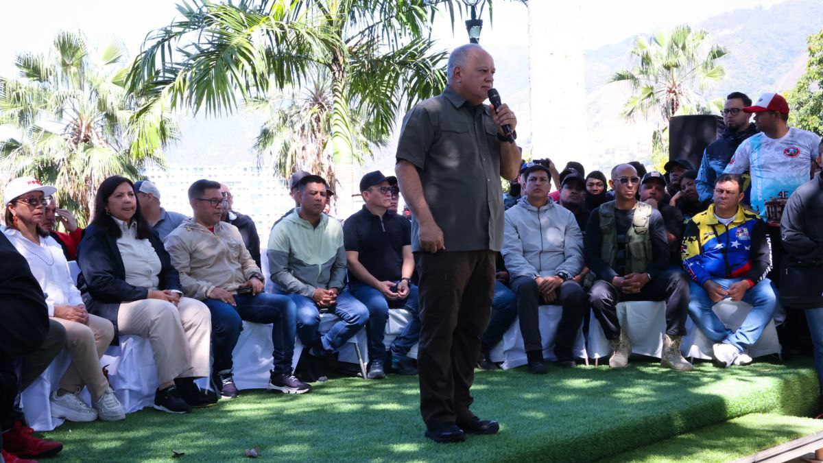 Dirigentes del Psuv llaman a colectivos a actuar de cara al 10-E: “Tenemos que cuidar las entradas de Caracas”
