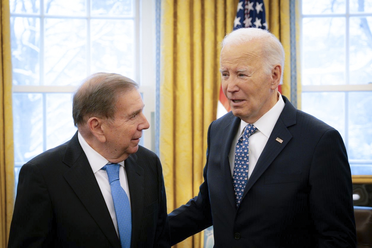 Biden coincide con Edmundo González en que debe "honrarse" su "victoria" sobre Maduro