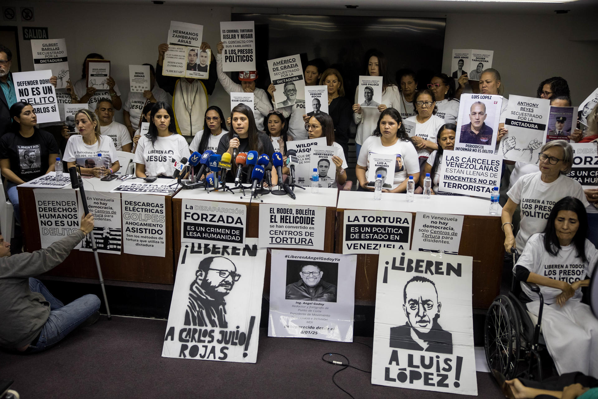 Aliados de Machado y disidentes chavistas integran lista de más de 200 políticos presos en Venezuela
