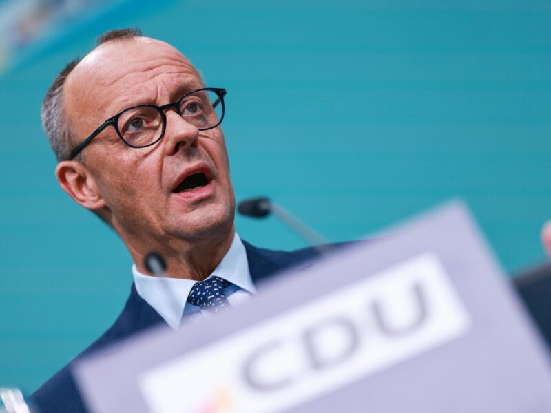 Merz: Queremos formar una coalición con socialdemócratas y dialogaremos en próximos días