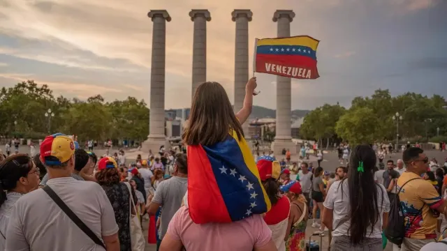 Venezuela y Colombia se mantienen como los países con más solicitantes de asilo en España