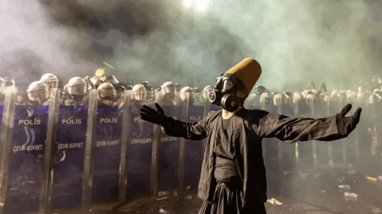 3 claves para entender las masivas manifestaciones en Turquía que desafían a Erdogan y por las que ya han detenido a más de 1.000 personas
